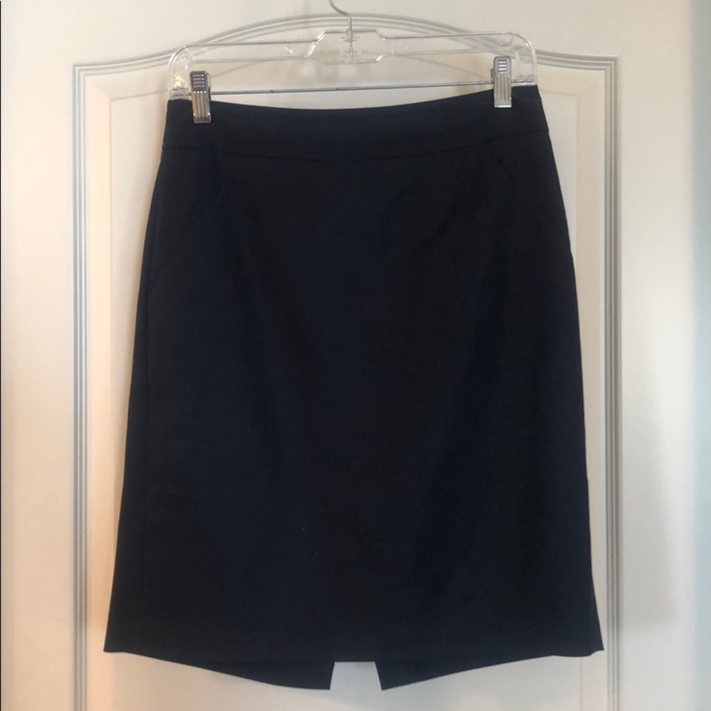 Banana Republic navy blue pencil skirt